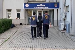 Bursa'da aranan uyuşturucu taciri JASAT tarafından yakalandı