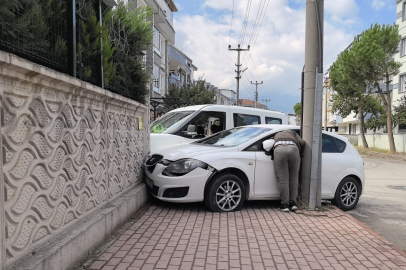 Köşede çarpıştılar, site duvarında durdular