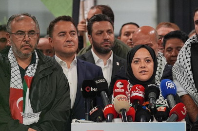 Özgürlük Filosu'nda alıkonulan 3 Türk milletvekili yurda döndü