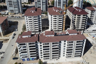 Elazığ'da 1216 depremzede aile "Yerinde Dönüşüm Projesi" kapsamında yapılan evlerine yerleşti