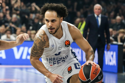Anadolu Efes, Avrupa Ligi'nde yarın Olympiakos'a konuk olacak