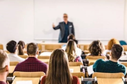 Üniversitelerde yeni dönem! YÖK Başkanı Özvar duyurdu...