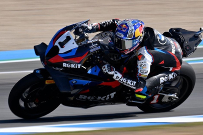 Toprak Razgatlıoğlu, İspanya'daki ilk yarışta ikinci oldu