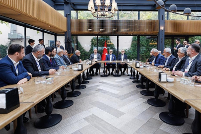 Bakan Fidan, Filistin'e Destek Platformu ve Filistin'e yardım ulaştıran STK temsilcileriyle görüştü