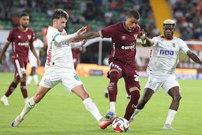 "En az gol yiyen" Göztepe, "namağlup" ünvanını kaybetti