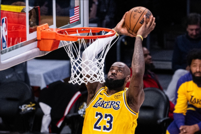 NBA'in "kralı" LeBron James "standartları" yeniden belirliyor
