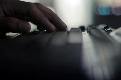 Yasa dışı bahis ve kurasız hac vaatleri Reklam Kurulunun merceğinde