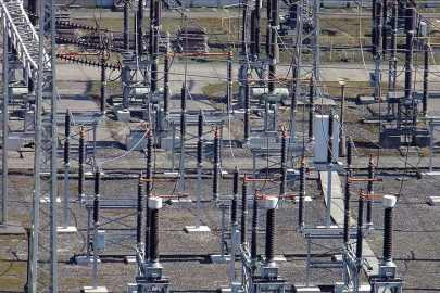 AB, elektrikte vergilerin düşürülmesini istiyor