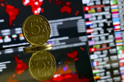 Moskova Borsası, ABD’nin yeni Rusya yaptırımlarının ardından düşüşle açıldı