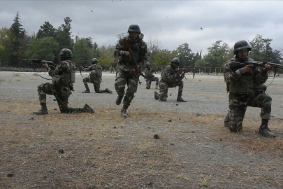 MSB, Libyalı askerlerin Türkiye'de aldığı komando eğitiminden görüntü paylaştı