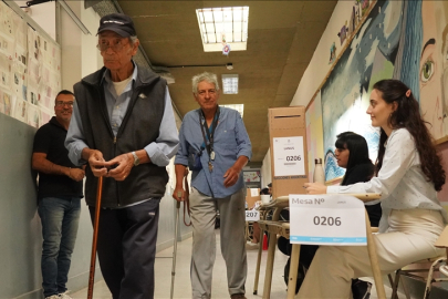 Arjantin'de halk, parlamento seçimleri için sandık başına gidecek
