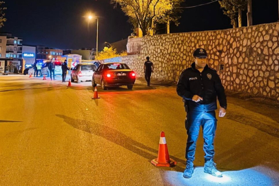 Çeşitli suçlardan aranan 4 şahıs yakalandı