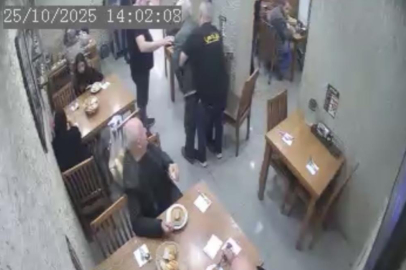 Lokantada Heimlich manevrasıyla müşterinin hayatını kurtardı