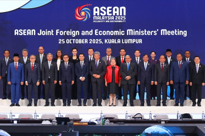 Tayland ve Kamboçya, sınır çatışmalarının ardından ASEAN'da "barış anlaşmasına" imza attı