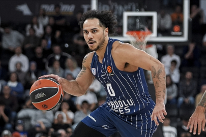 Anadolu Efes, yarın Paris Basketbol'un konuğu olacak