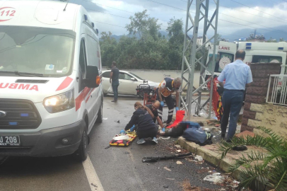 Servisle çarpışan motosikletteki 16 yaşındaki çocuk öldü