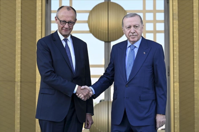 Cumhurbaşkanı Erdoğan, Almanya Başbakanı Merz'i resmi törenle karşıladı
