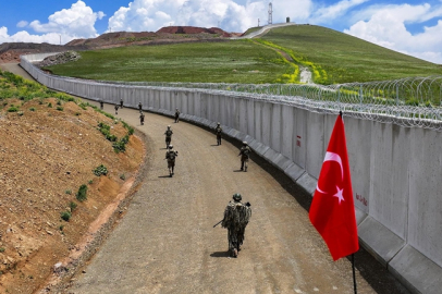 Türkiye'nin kara sınırlarının yaklaşık yüzde 44'üne güvenlik duvarı örüldü