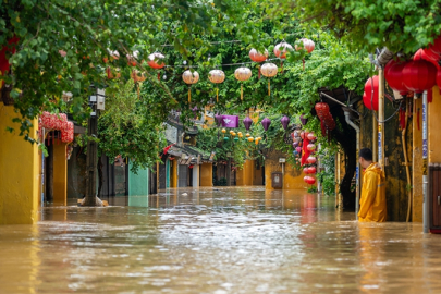 Vietnam'da sel ve heyelanlar nedeniyle 28 kişi yaşamını yitirdi