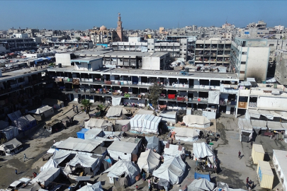 BM: Gazze'de yerinden edilmiş 75 bin Filistinli UNRWA'ya ait 100'ü aşkın binaya sığınmış