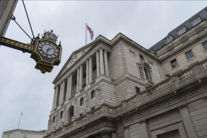 İngiltere Merkez Bankası politika faizinde değişikliğe gitmedi