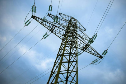 Suriye'nin enerji sektörüne 7 milyar dolarlık yatırımda uygulama aşamasına geçildi