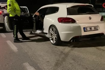 6. kez alkollü yakalandı "Yine patladık" dedi. Babası da çılgına döndü