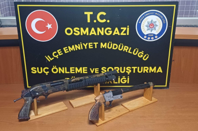 Osmangazi'de ruhsatsız silah operasyonu: 3 gözaltı