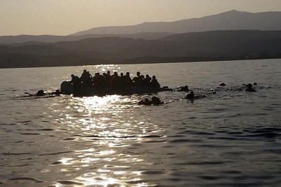 Malezya açıklarında taşıyan tekne battı, bir kişi öldü, yüzlerce kişi kayboldu