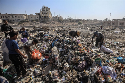 Gazzeliler, zehirli gazların yayıldığı çöplüklerin yakınında yaşamak zorunda kalıyor
