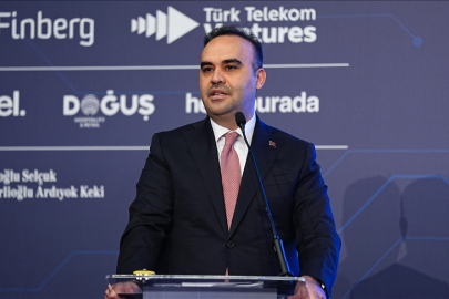 Bakan Kacır'dan "GO! GLOBAL Türkiye Zirvesi"nde Türkiye'ye yatırım çağrısı