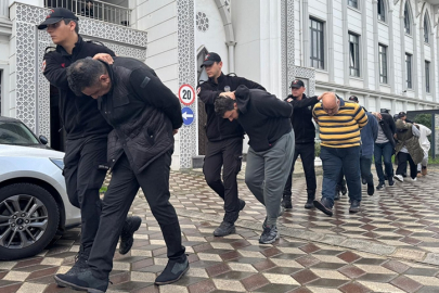 Kocaeli'deki fabrika yangınına ilişkin gözaltına alınan 11 zanlı adliyeye sevk edildi