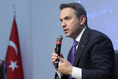 Bakan Bayraktar, EPIX söyleşisinde enerji uzmanlarıyla buluştu