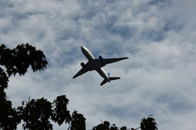 ABD'de kapanma nedeniyle ticari uçuşlara getirilen kısıtlamalar kaldırılıyor