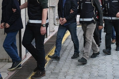 İstanbul merkezli 27 ilde FETÖ'ye yönelik operasyonlarda 71 şüpheli yakalandı