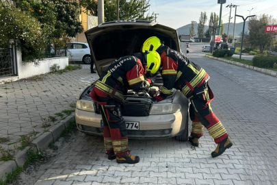 Seyir halindeki otomobilde yangın