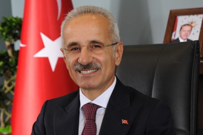 Bakan Uraloğlu: Ulusal demir yolu ağında, 445,8 kilometre uzunluğunda 287 iltisak hattı bulunuyor