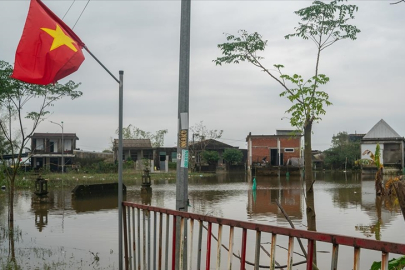 Vietnam'da şiddetli yağışların neden olduğu sellerde ölü sayısı 90'a yükseldi
