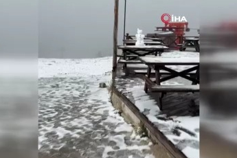 Uludağ sabah saatlerinde beyaza büründü