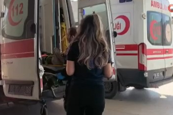 Bursa'da feci kaza! Devrilen tırın sürücüsü yaralandı