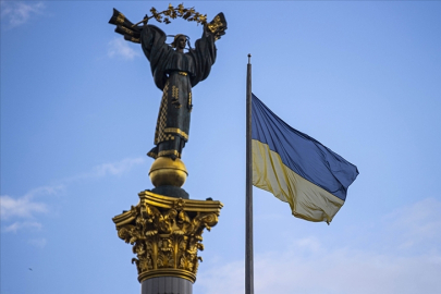 Ukrayna: ABD Kara Kuvvetleri Sekreteri Driscoll'u, "barış planını" görüşmek için Kiev'de bekliyoruz