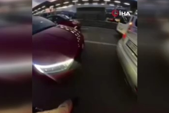 Bursa'da kadın sürücüler arasında yol verme kavgası