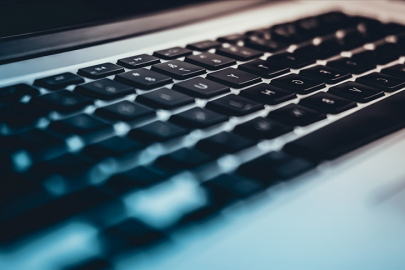 Kamu yöneticilerinin e-imzalarıyla sahte belge düzenleyen suç örgütüne yönelik soruşturma tamamlandı