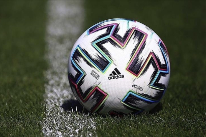 Fenerbahçe-Galatasaray derbisinde iki spikerli anlatım seçeneği olacak