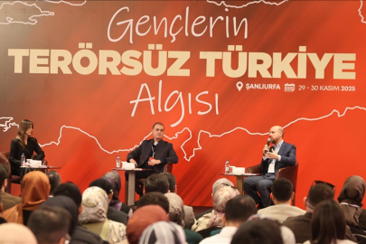 AK Parti Sözcüsü Çelik, 11. Genç Türkiye Forumu'na katıldı