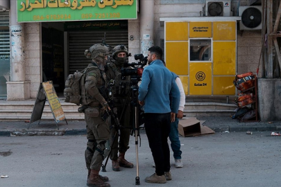 Fransa'daki gazeteci dernekleri basın özgürlüğünü engellediği için İsrail'i şikayet etti