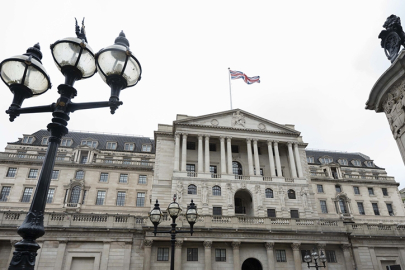 İngiltere Merkez Bankası, yapay zeka hisselerindeki yüksek değerlemelere karşı uyardı