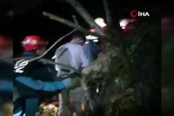 Bursa'da ormanlık alanda mahsur kalan bir kişi kurtarıldı