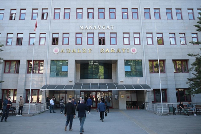 Manavgat Belediyesine yönelik "rüşvet" davası sanıklarının yargılanması sürüyor