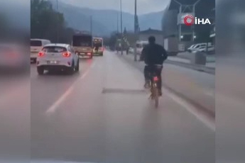 Bursa'da trafikte tehlikeli anlar